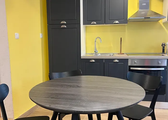 Bei Joschko * פאקוסטאן